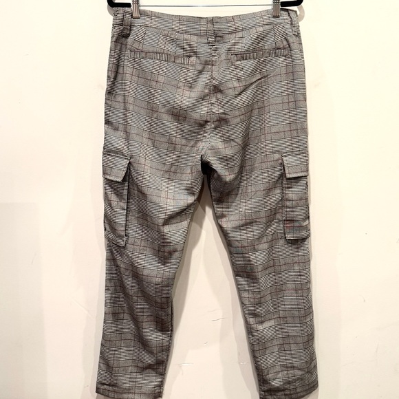 Forever 21 Men's Black and Gray Plaid Cargo Pants NWOT - Picture 7 of 10